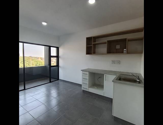 2 BEDROOM APARTMENT FOR SALE IN SHEFFIELD BEACH